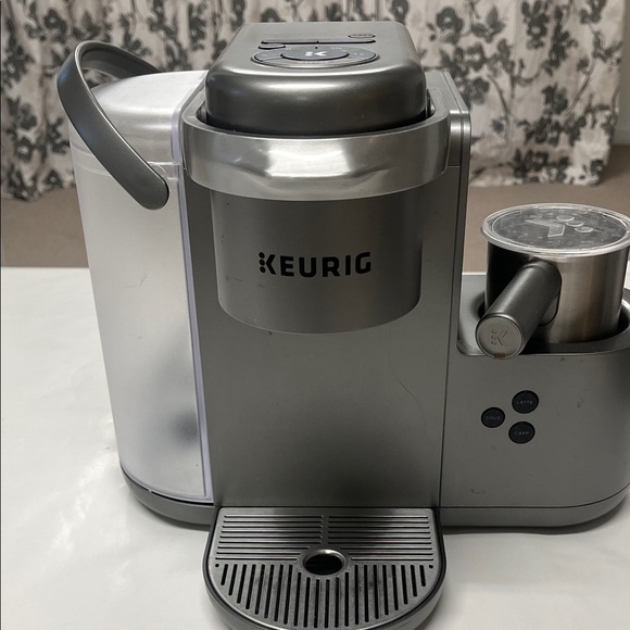 Keurig K Cafe Special Edition single serve K-cup pod coffee latte & cappuccino